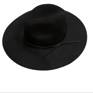 Phenix Black 100% Wool Hat